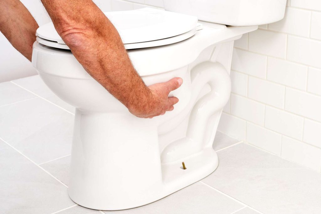 هل يجب عزل الحمامات قبل تأسيس السباكة؟